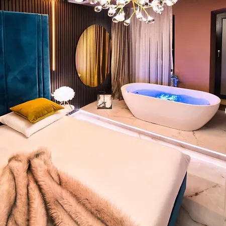 Life Voyage & Spa - Strasbourg'S City Center Luxury Experience Exterior photo