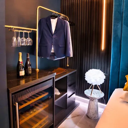 Life Voyage & Spa - Strasbourg'S City Center Luxury Experience Room photo