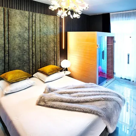 Life Voyage & Spa - Strasbourg'S City Center Luxury Experience Room photo