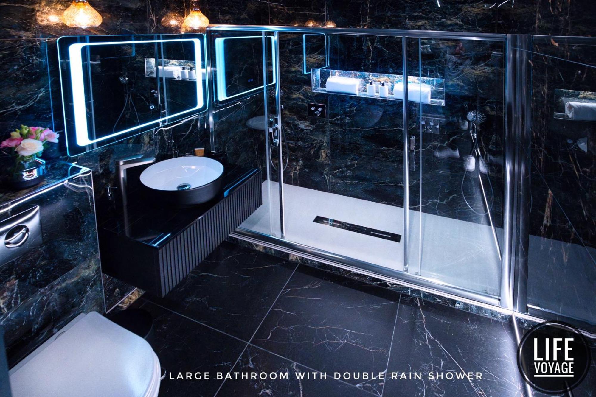 Life Voyage & Spa - Strasbourg'S City Center Luxury Experience Straßburg